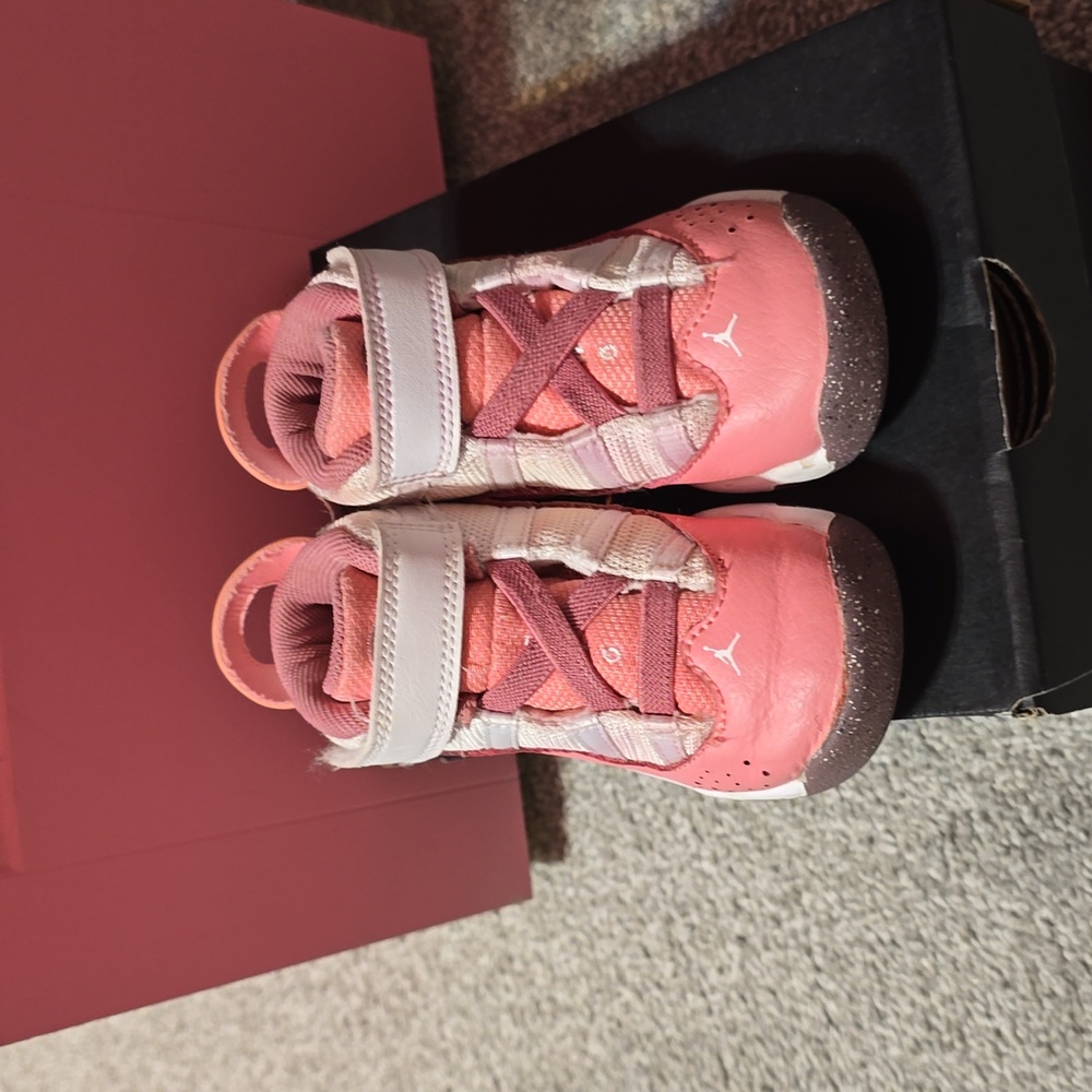 Girl Jordan 6 rings